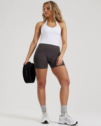 Define 2.0 Seamless Scrunch 4" Shorts | Graphite