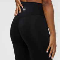 Essential Flared Leggings | Black
